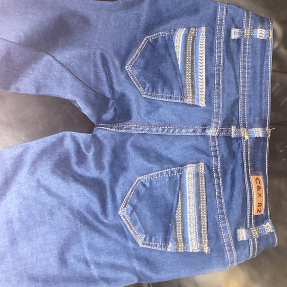 European Skinny Jeans With Soft Material - Picture 3 of 5